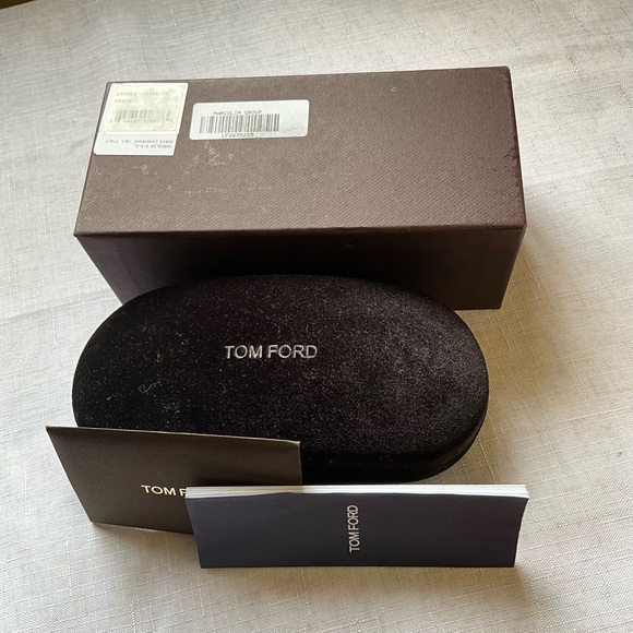 Tom Ford Oversize Gradient Sunglasses - Picture 4 of 9